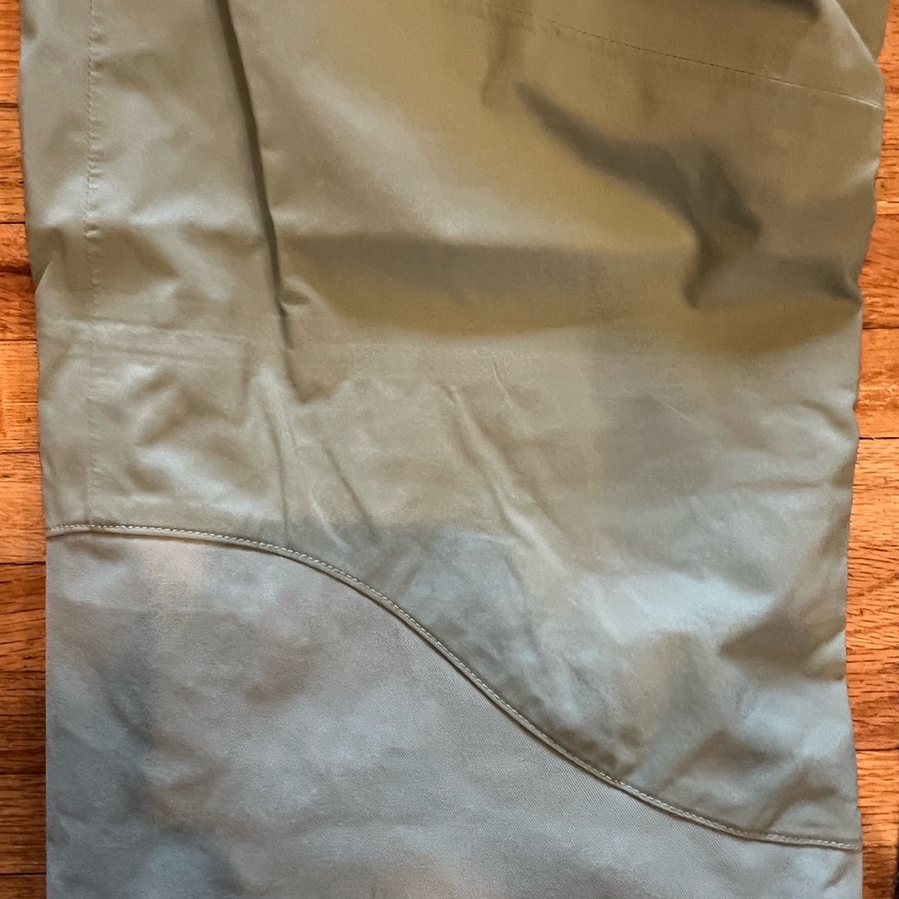 Women’s Flylow foxy snow pants- Sage Green - Picture 9 of 12